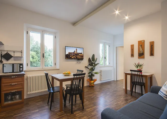 La Coroncina Aparthotel Siena