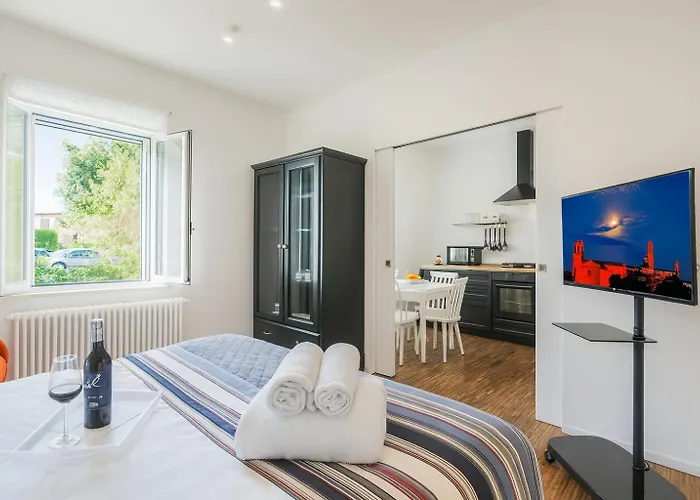 La Coroncina Aparthotel