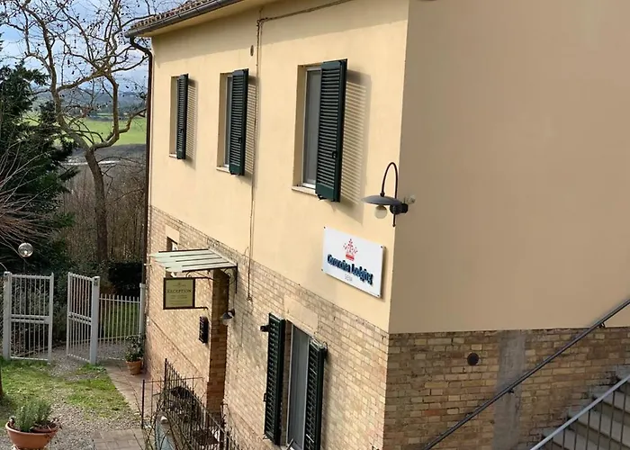 Lägenhetshotell La Coroncina 4*