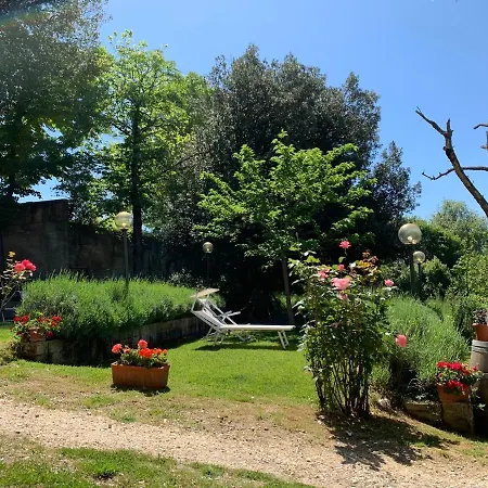La Coroncina Lägenhetshotell
