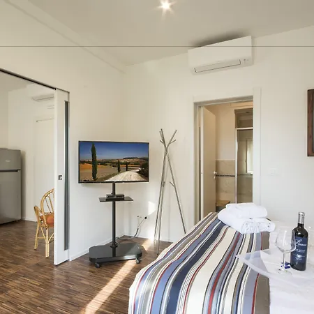 La Coroncina Aparthotel