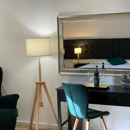 Lägenhetshotell La Coroncina 2*