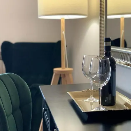 拉科罗西纳公寓式酒店 4*